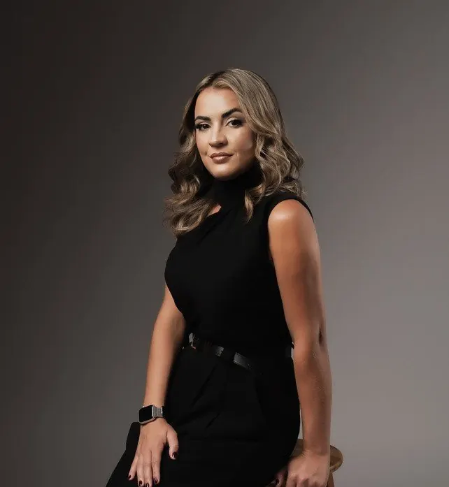 Renata Aparecida Vicentini, sócia